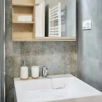 44 Apart-hotel