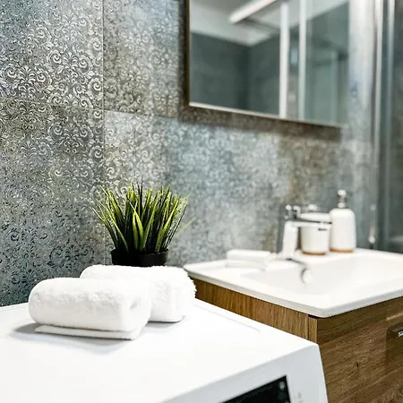 44 Апарт-отель