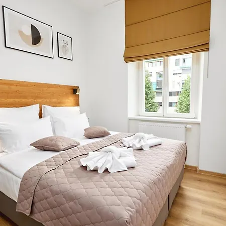 44 Апарт-отель