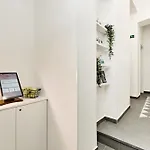 44 Aparthotel